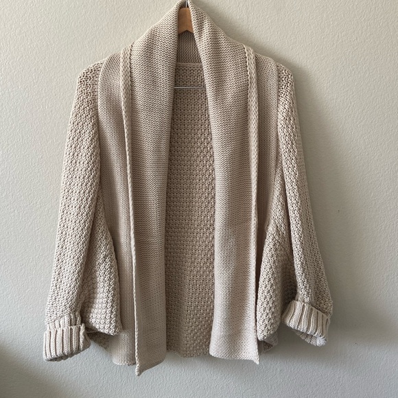 Soft Acrylic Shrug Cardi One Size Fits Most - Picture 1 of 5